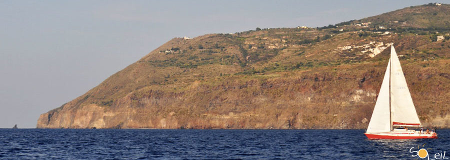 eolie in barca a vela vacanze