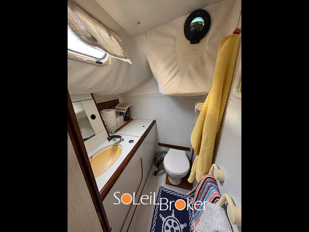 Beneteau Oceanis 320 natante